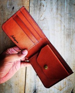 Mystery exclusives traditional bifold wallet P152